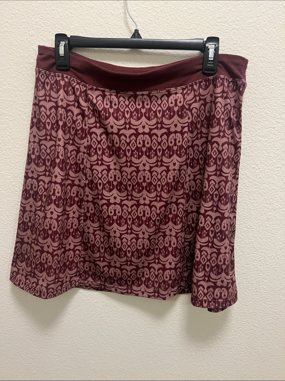 prAna Burgundy Patterned A-Line soft Skirt M summer coastal hiking  Athleisure